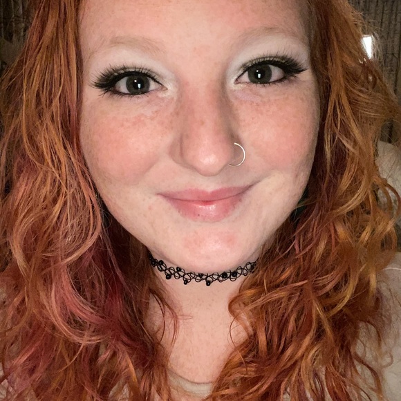 Meet your Posher, Jessica - Picture 7 of 15